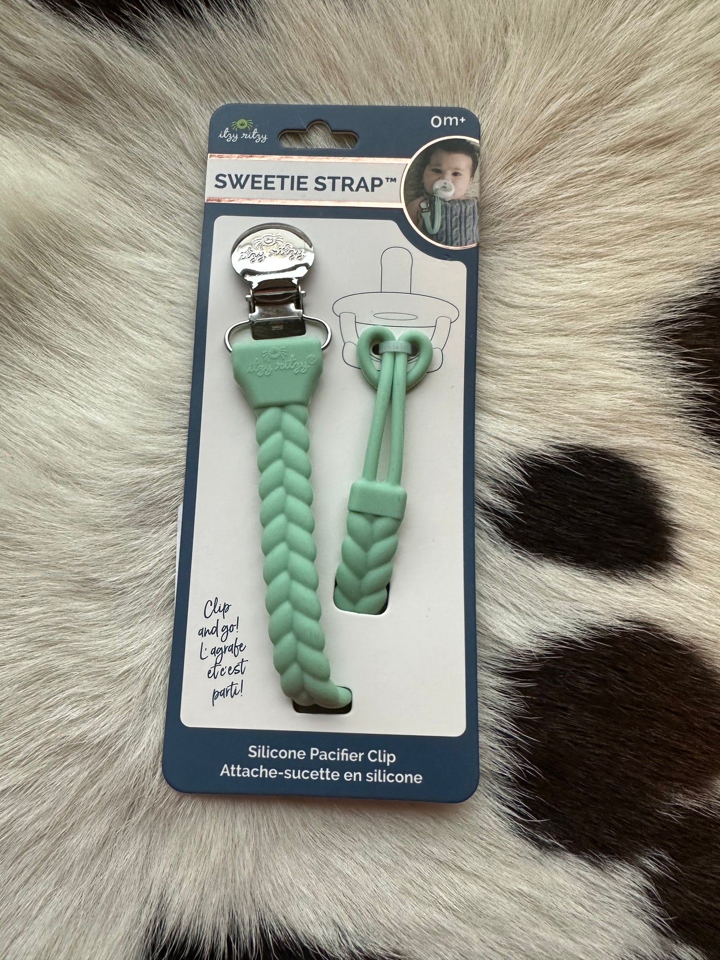 Itzy Ritzy - Sweetie Strap™ Silicone One-Piece Pacifier Clips