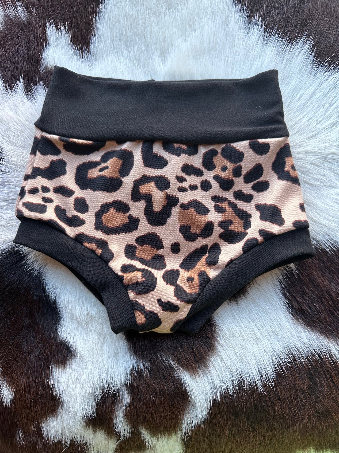 Latte Cheetah • Infant/Toddler Bummies